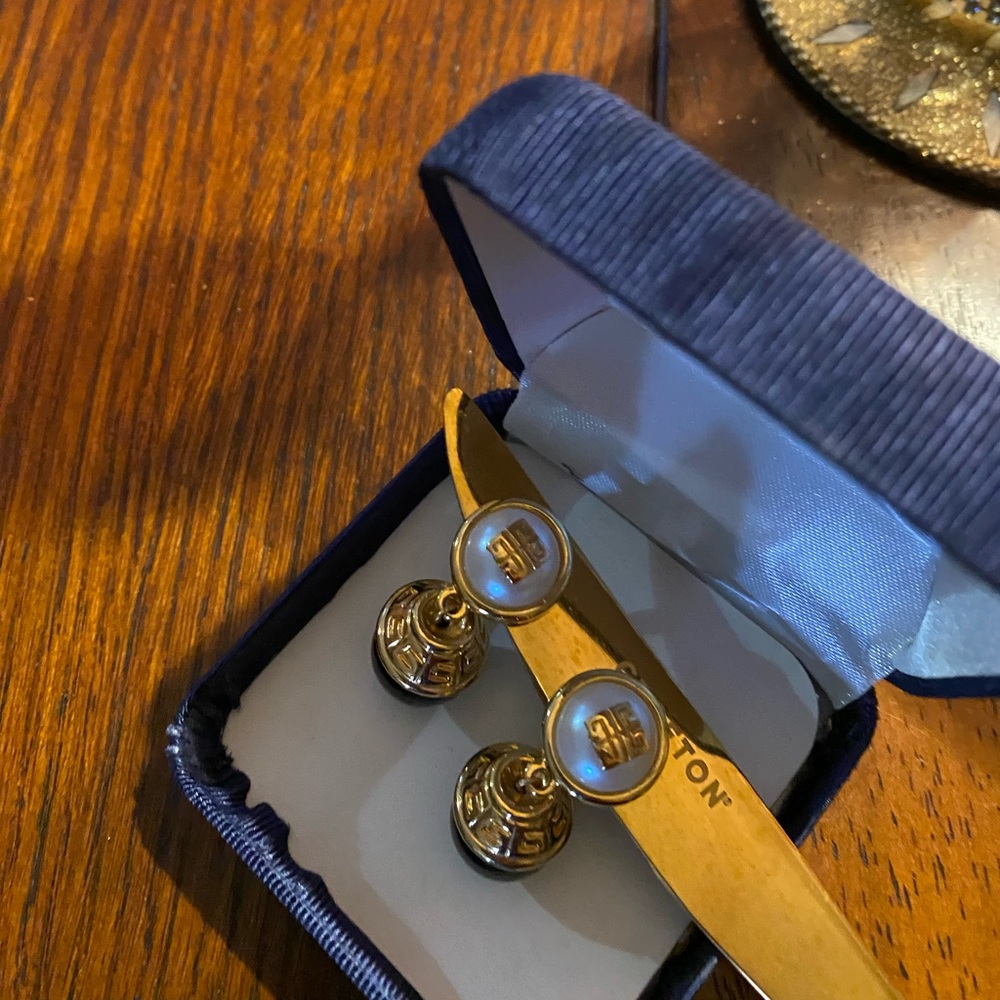 Used earrings
